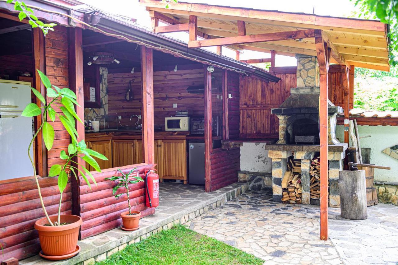 Medi Guest House Sapareva Banya Esterno foto
